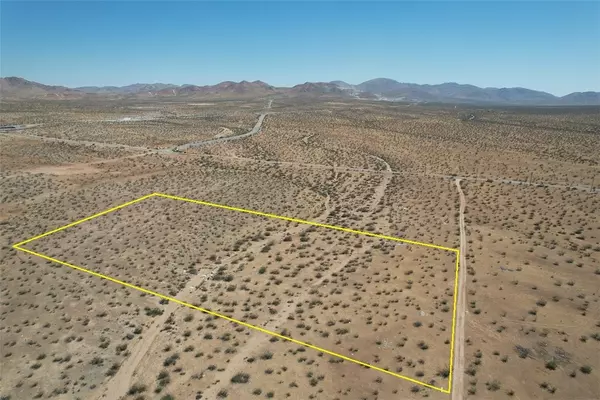 Apple Valley, CA 92307,0 Apple Valley Land