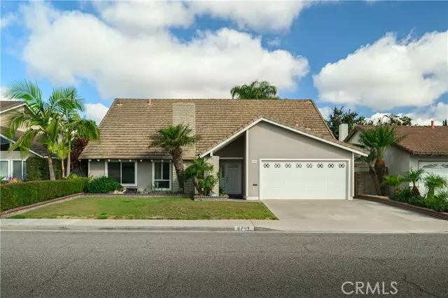 8705 Hudson River Circle, Fountain Valley, CA 92708