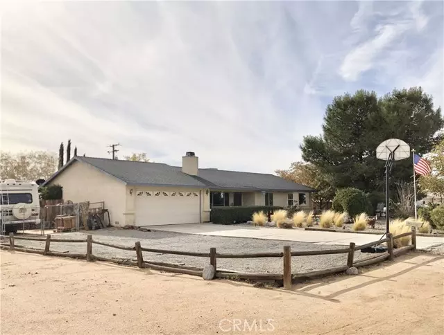 11329 Otowi Road, Apple Valley, CA 92308