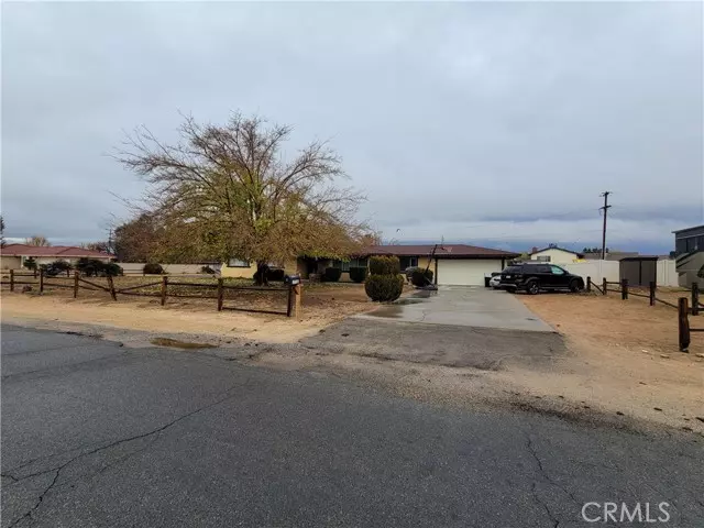 19900 Talihina Road, Apple Valley, CA 92307