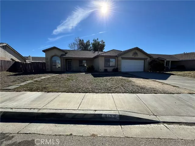 6122 Diamond Street, Palmdale, CA 93552