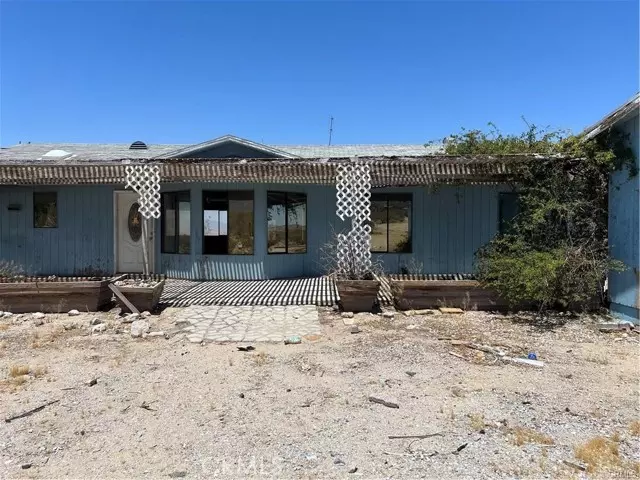 7633 Marmont Road, Lucerne Valley, CA 92356