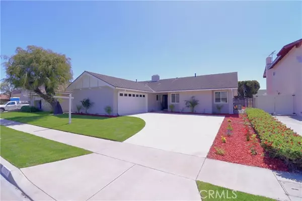 Huntington Beach, CA 92647,7052 Moonlight Circle