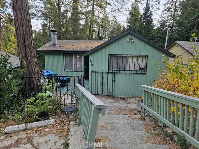 773 Woodland Road, Crestline, CA 92325