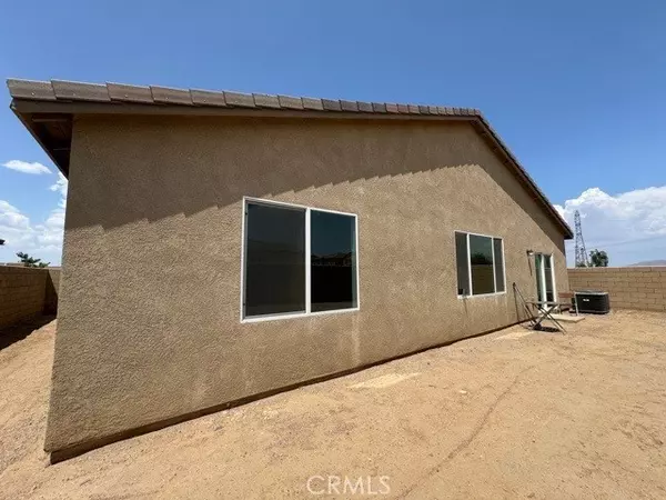 Hesperia, CA 92344,14251 Fir Street