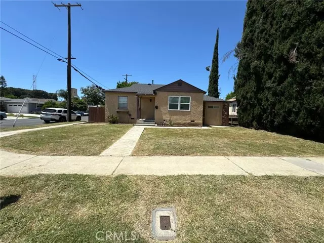 6835 Wilbur Avenue, Reseda, CA 91335