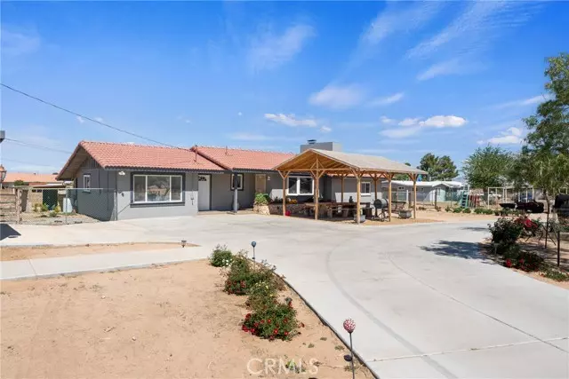 9570 Joshua Street, Apple Valley, CA 92308