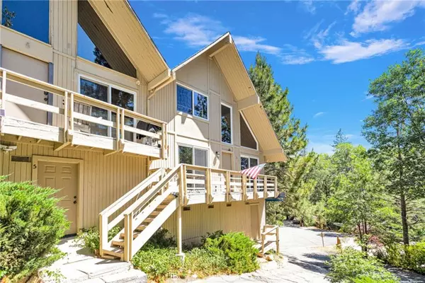 Lake Arrowhead, CA 92352,932 Lucerne Lane