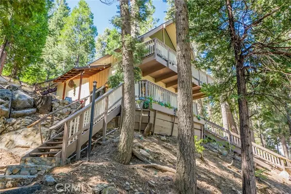 Lake Arrowhead, CA 92352,875 Brentwood Drive