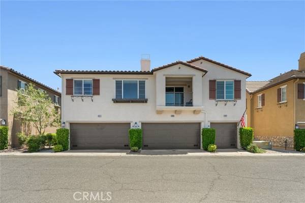 19307 Opal Lane, Saugus, CA 91350