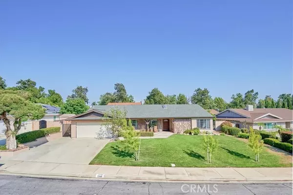 2340 North San Benito Court, Claremont, CA 91711