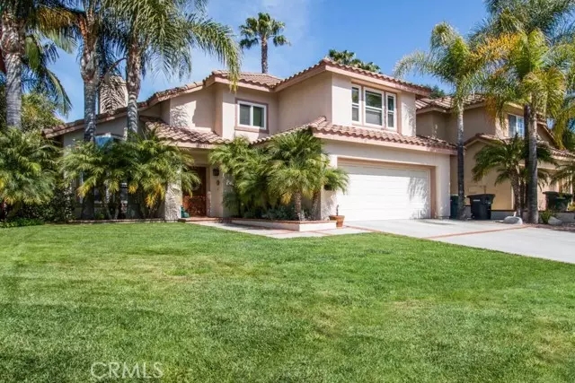 17 Las Castanetas, Rancho Santa Margarita, CA 92688