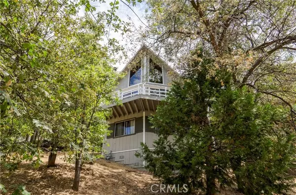 881 Rhine Road, Lake Arrowhead, CA 92352