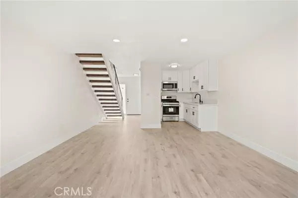 1000 East Bishop Street, Santa Ana, CA 92701