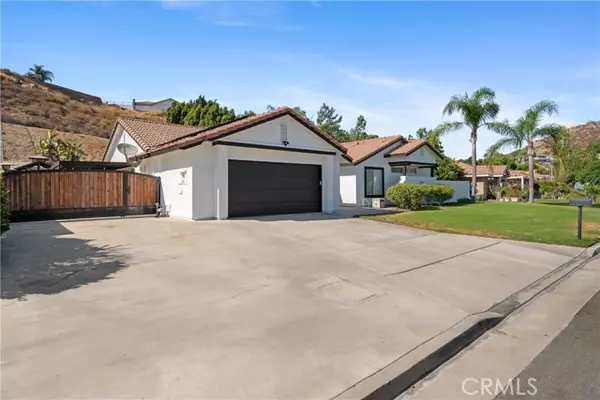 Jurupa Valley, CA 92509,5595 Via Escalante