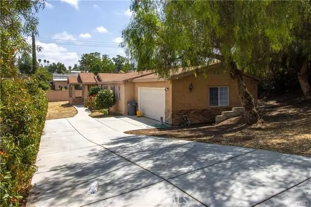 Lake Elsinore, CA 92530,318 Townsend Street