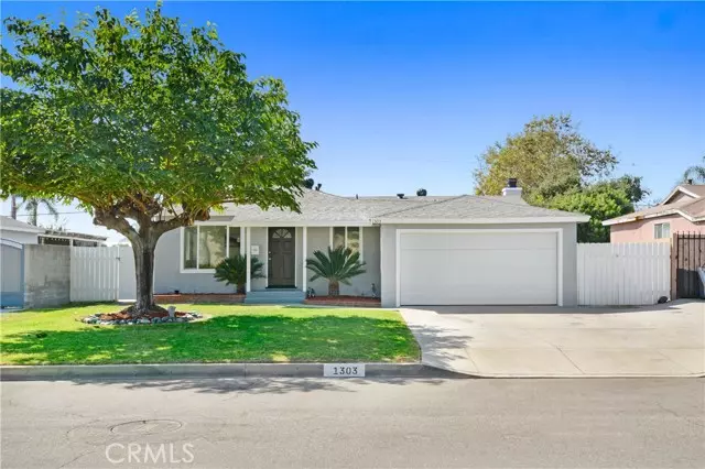 1303 South Valley Center Avenue, Glendora, CA 91740