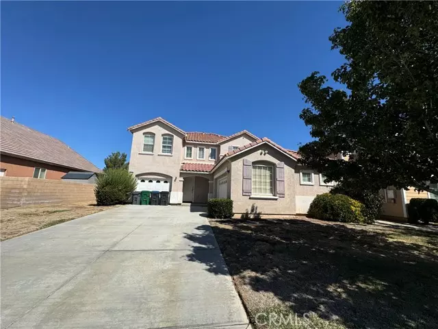 5717 Vahan Court, Lancaster, CA 93536