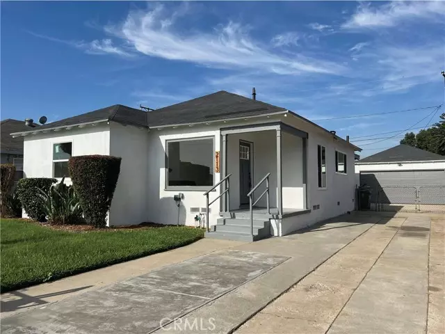 2113 North Locust Avenue, Compton, CA 90221