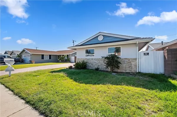 Lakewood, CA 90713,6618 Dillman Street