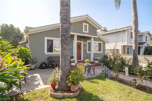 Downey, CA 90242,8024 Devenir Avenue