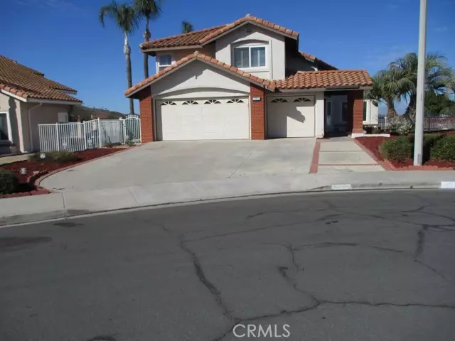 17474 Crestlake Lane, Riverside, CA 92503