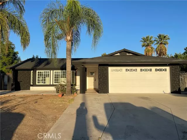 1035 Leslie Court, Colton, CA 92324