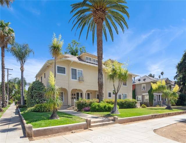 Redlands, CA 92373,305 West Olive Avenue