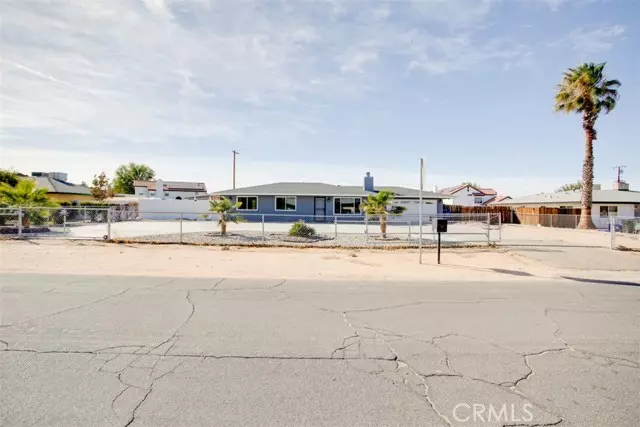 Apple Valley, CA 92308,12438 Snapping Turtle Road