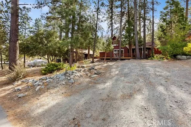 Wrightwood, CA 92397,1647 Twin Lakes Drive