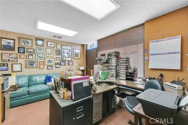 Covina, CA 91723,841 East San Bernardino Road