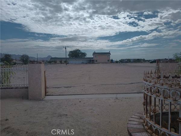 11189 Camp Rock Road, Lucerne Valley, CA 92356