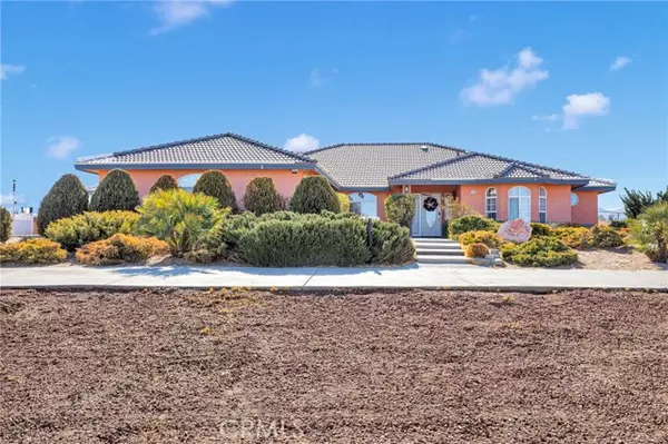 7175 White Fox Trail, Phelan, CA 92371