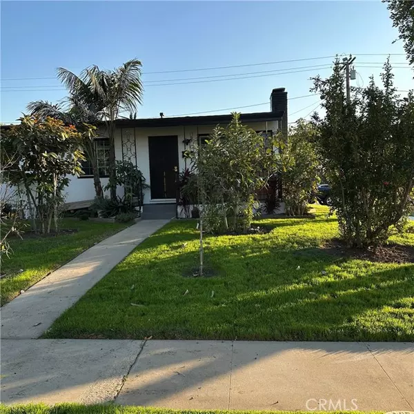 1714 West Ash Avenue, Fullerton, CA 92833