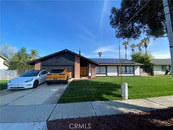 890 West Bohnert Avenue, Rialto, CA 92377