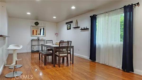 Ventura, CA 93001,48 Bard Lane