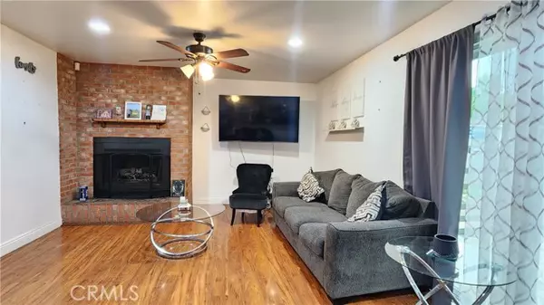 Ventura, CA 93001,48 Bard Lane