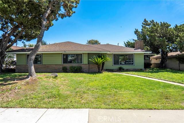 1354 North 1st Avenue, Upland, CA 91786