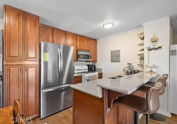 Santa Paula, CA 93060,142 Dean Drive