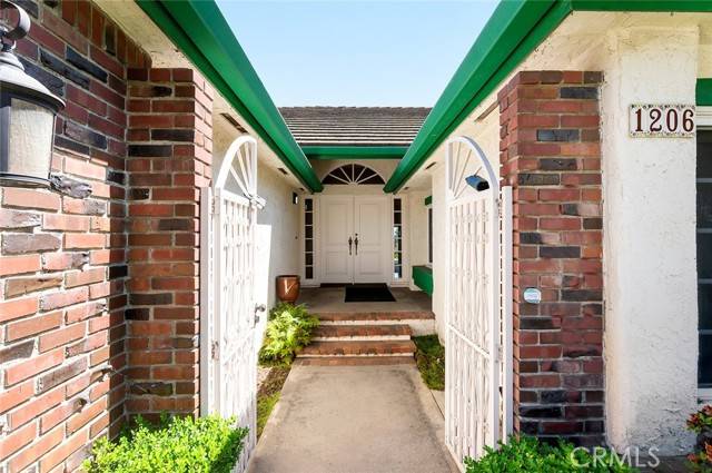 Sierra Madre, CA 91024,1206 Arno Drive