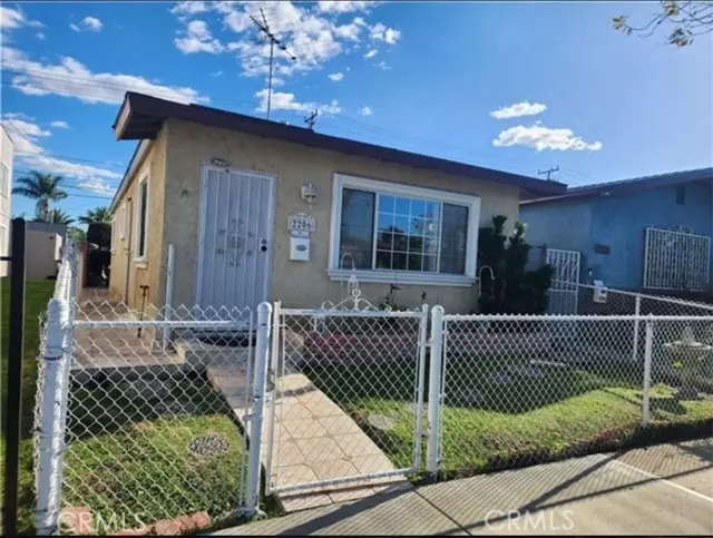 2206 Cowlin Avenue, Commerce, CA 90040
