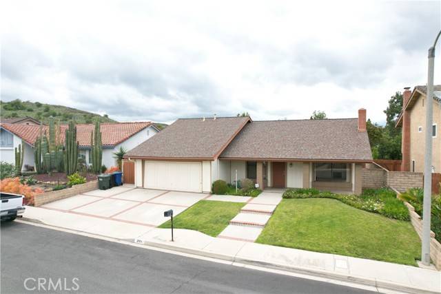 205 Cedar Heights Drive, Thousand Oaks, CA 91360