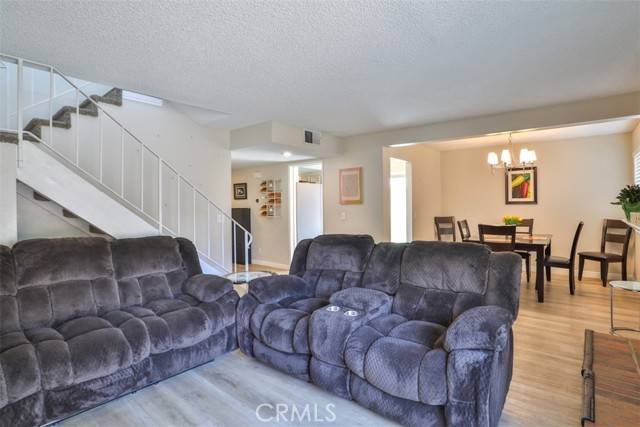 Glendora, CA 91741,137 Oak Forest Circle