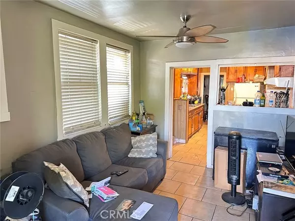 Los Angeles, CA 90003,339 West 76th Street