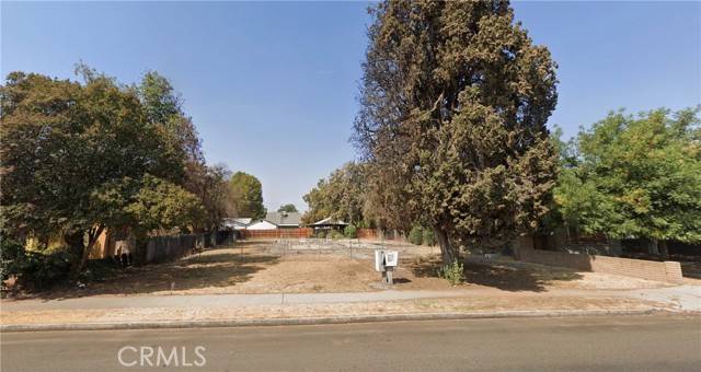 Visalia, CA 93277,807 South Court Street