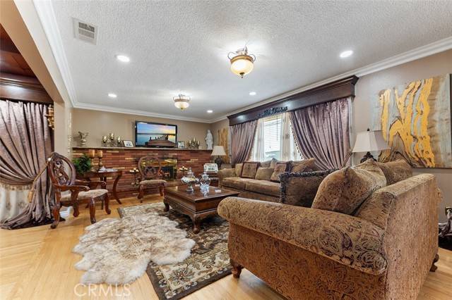 Covina, CA 91724,1170 North Glendora Avenue