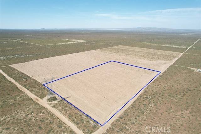 11 Vinton Road, Adelanto, CA 92301