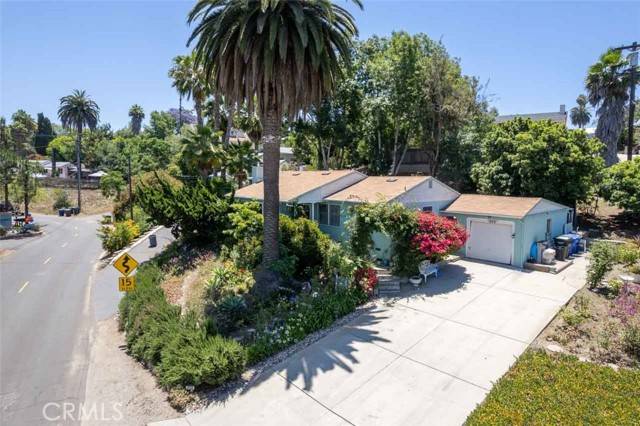 Vista, CA 92083,869 Phillips Street