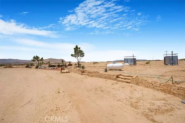 Joshua Tree, CA 92252,61939 La Brisa Drive