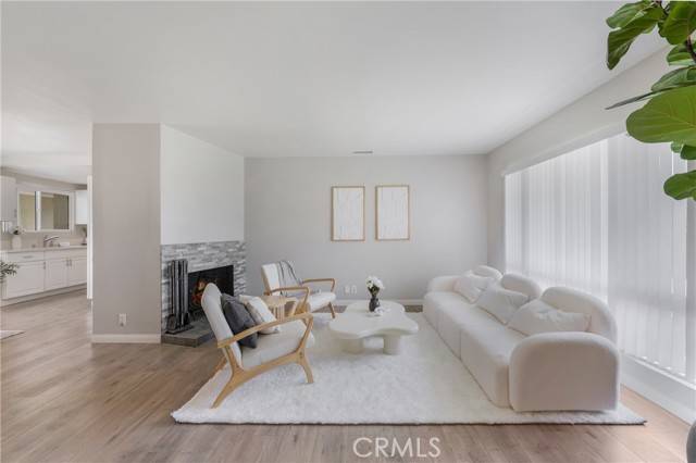 Diamond Bar, CA 91765,21237 Silver Cloud Drive